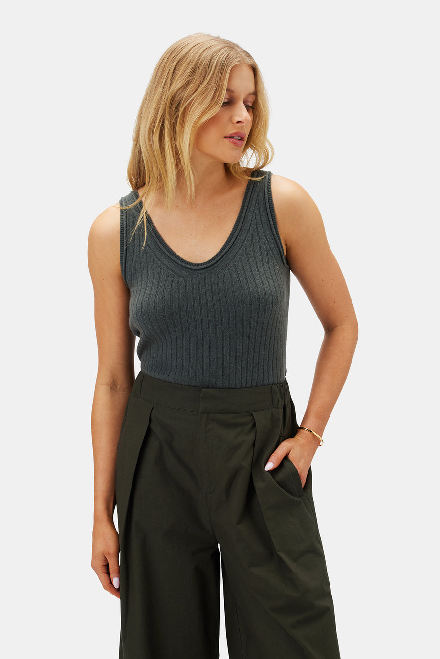 Nora Recycled Cashmere Tank - Olive Green