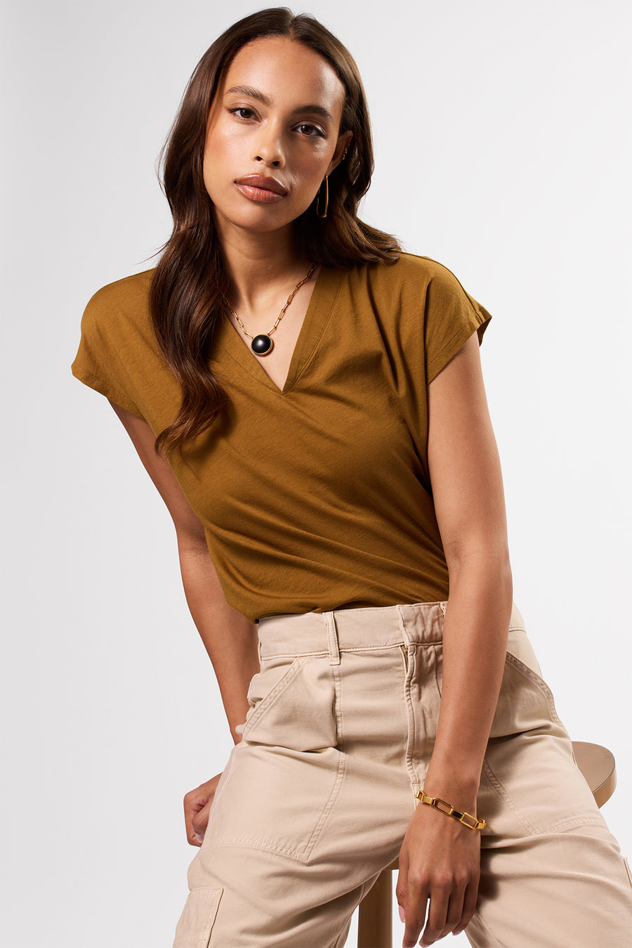 V Neck Solid Tee - Terre