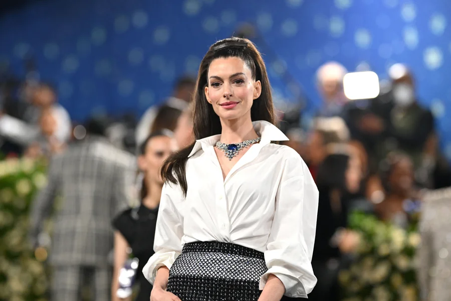 Anne Hathaway