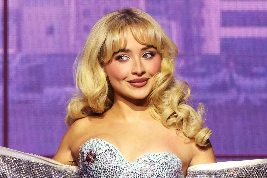 sabrina carpenter hair