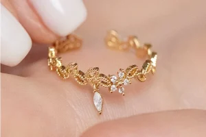 Hand-Forged vs. Machine-Made Jewelry Finding The Right Balance In Your Collection