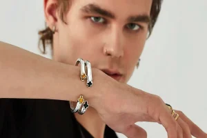 The Evolution Of Men’s Luxury Jewelry: From Tradition To Modern Trends