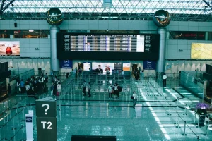 8 Ways AI Face Recognition Helps Prevent Unauthorized Access in Airports