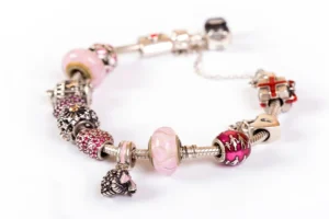 5 Custom Charm Brands Every Stylish Professional Needs to Patronize