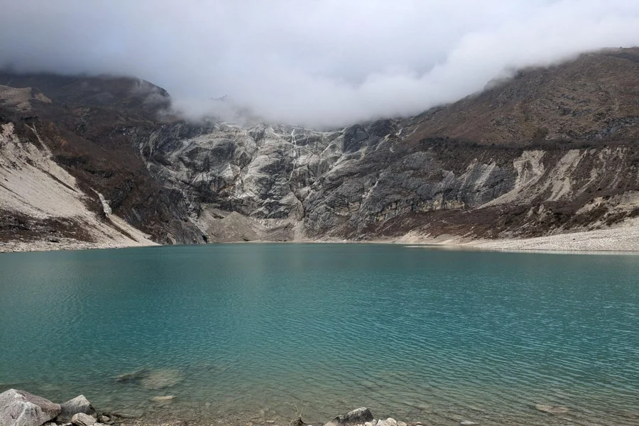 Base Camp vs Manaslu Circuit Trek