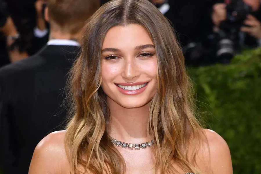 Hailey Bieber