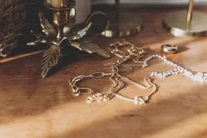 Wearing Stories: How Jewellery Completes the Sustainable Wardrobe