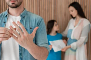 How a Temporary Order Protects You When Your Spouse Withholds Money During Divorce