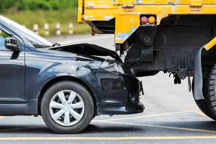 How a Truck Accident Lawyer Can Maximize Your Compensation in Houston