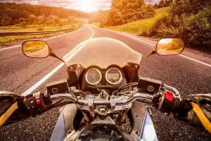What the Age Rules Are for Riding a Motorcycle in California