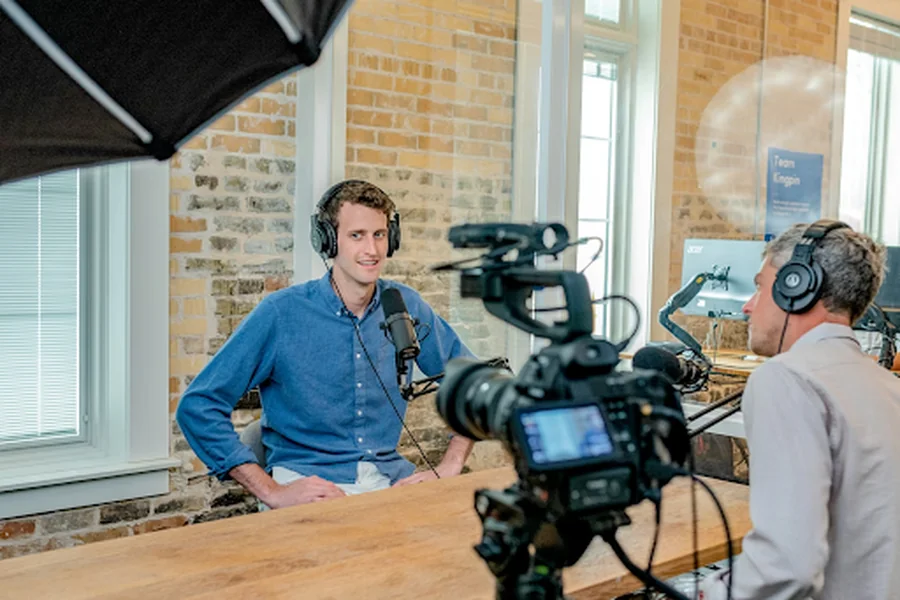 Building Thought Leadership for Tech Founders in Poland Through Strategic PR