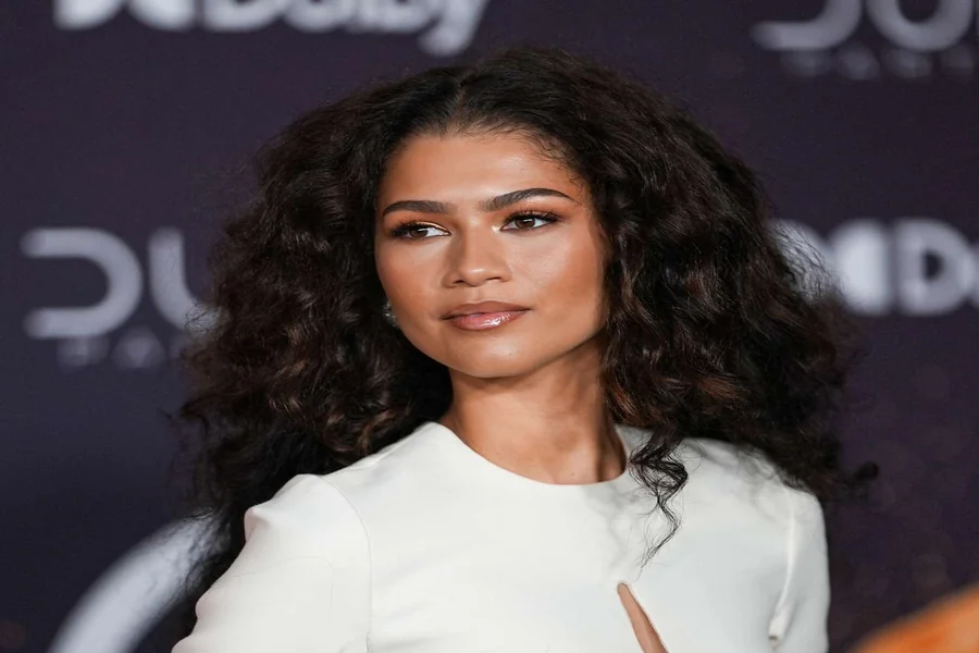 How to Style Curly Hair