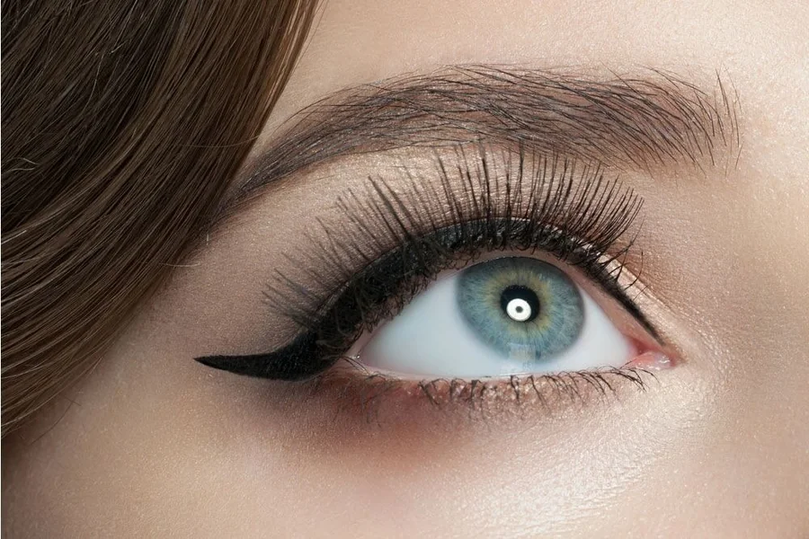 Cat Eye Makeup