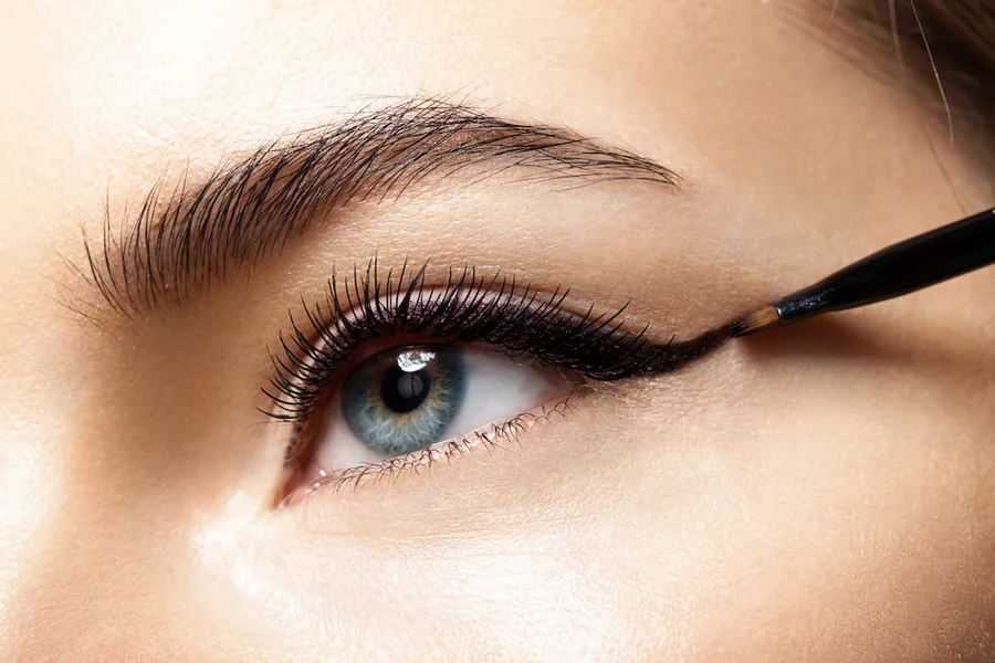Cat Eye Makeup