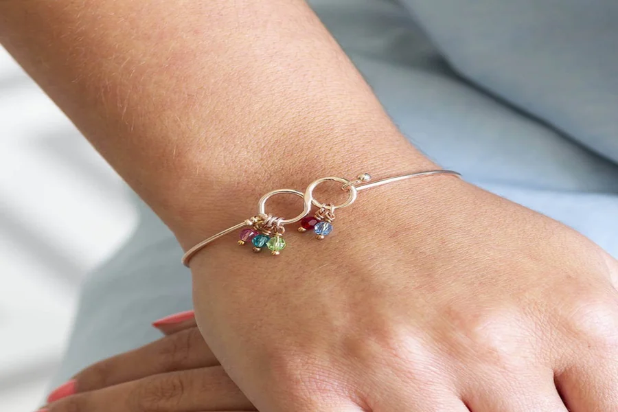 How Birthstones Became Popular in Jewellery