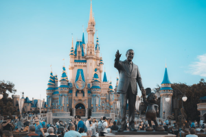 Why Disney Collector Merchandise Relies on Premium Packaging for Fan Engagement