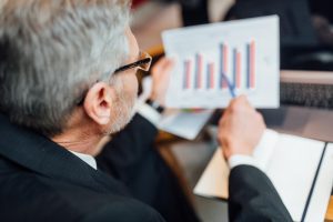 The Conscious Investor – Aligning Short-Term Financial Decisions with Sustainable Values