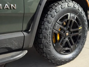 How 275/65R20 Tires Support Power, Stability, and Load