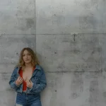 Cropped Denim Jacket Inspiration for Effortless Looks