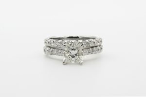 The Complete Buyer’s Guide to Princess Cut Engagement Rings