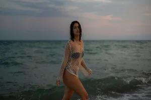 Fishnet Cover Up Dress Styles for Trendy Beach Fashion