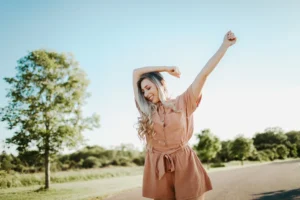 Gold Romper Style Guide for Fashion and Confidence