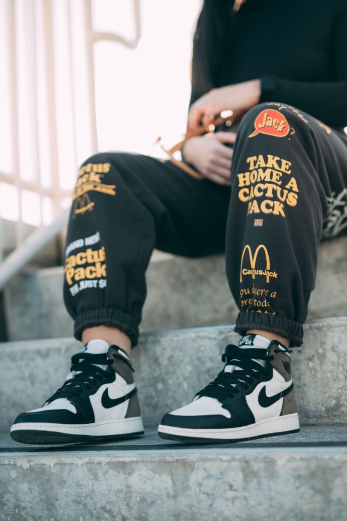 graphic sweatpants women