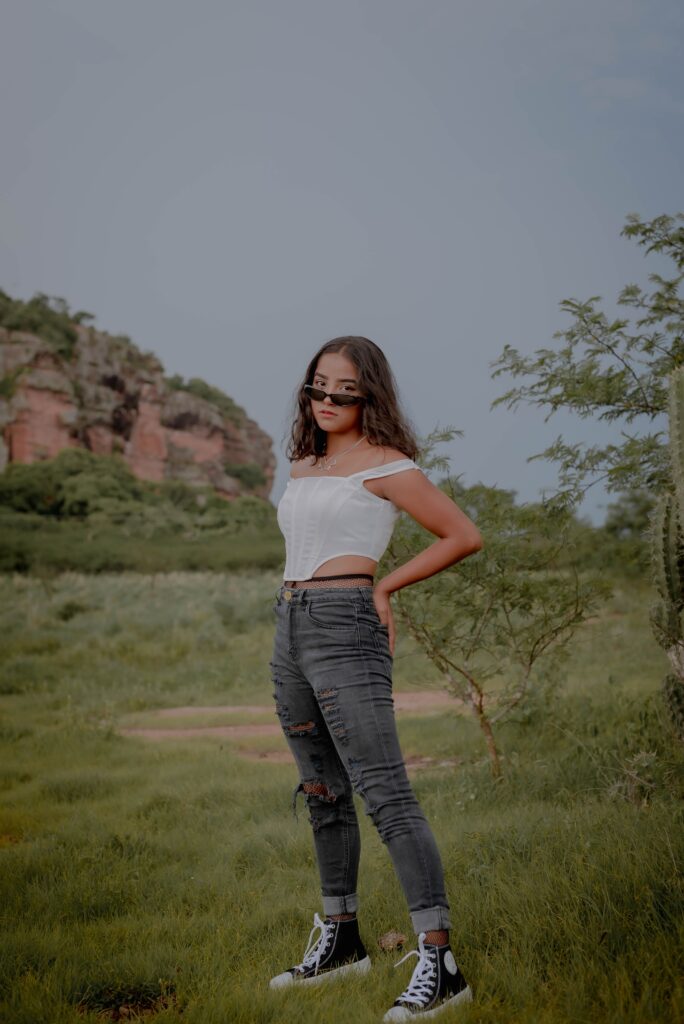 grey ripped skinny jeans