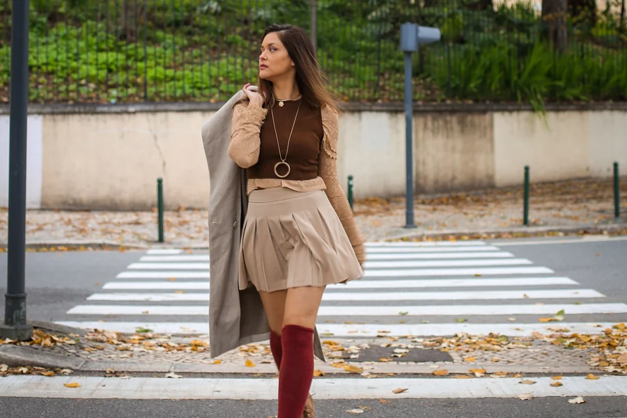 khaki skirt
