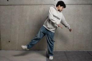 Essentials Hoodie Australia: A Modern Streetwear Essential