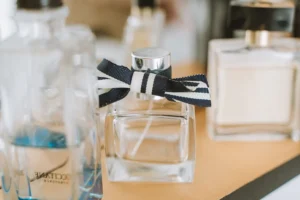 Why Your Summer Fragrance Disappears by Lunch
