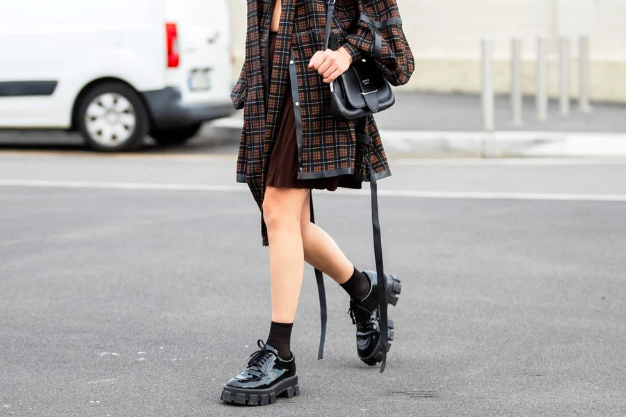 How to Choose the Right Shoes for a Gothic Outfit