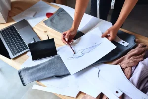 The Ultimate Guide to Starting a Fashion Side Hustle